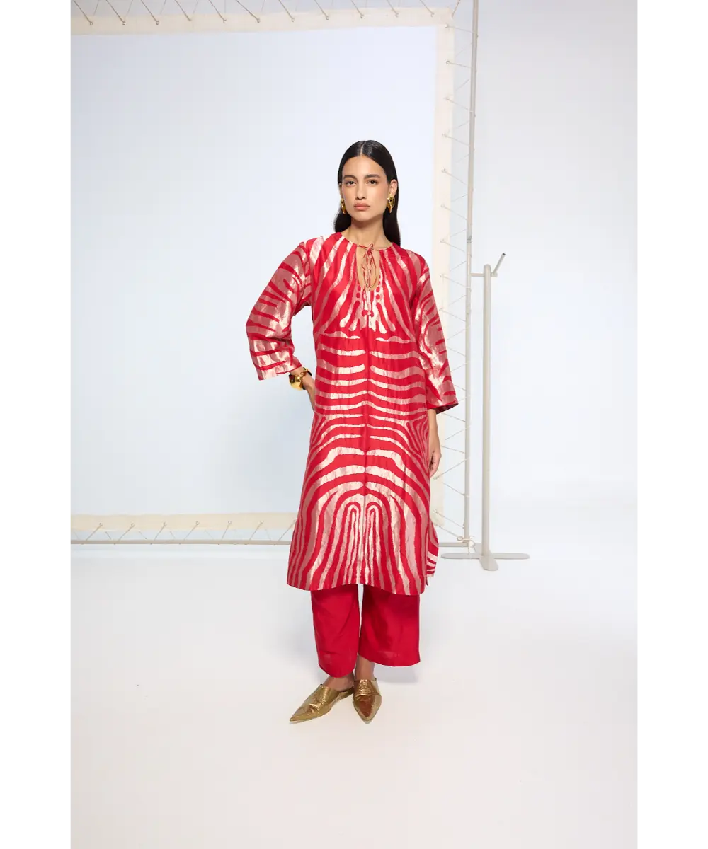 EKAYA BANARAS - Handwoven Classic Red Kurta set